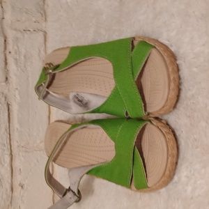 Women's Green Rope Wedges Crocs Size 7